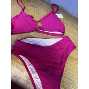 CUPSHE Women Bikini Two Piece Swimsuit High Waisted V Neck Twist Front, XS  A2